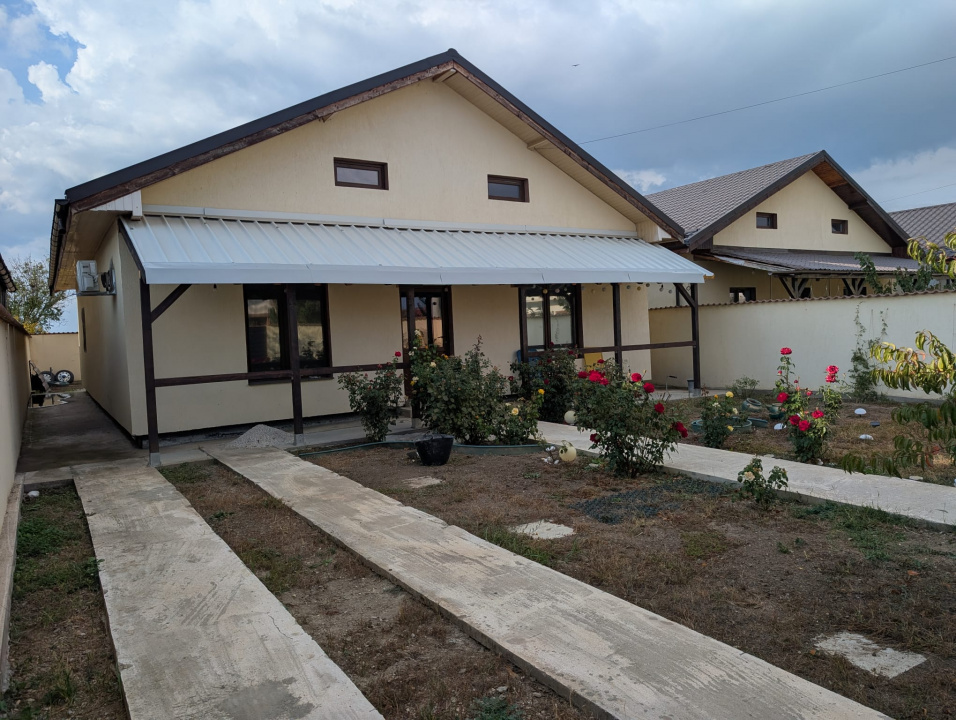 Cernica Casa P+Pod teren 406 mp  
