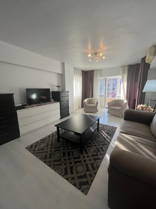 UNIRII-TRAIAN, 4 CAMERE-130 MP LUX!