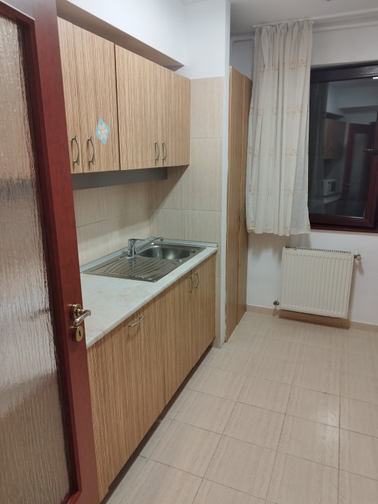 PIATA SUDULUI, 2 CAMERE, PARCARE!