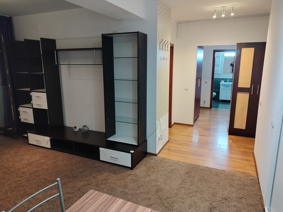 PIATA SUDULUI, 2 CAMERE, PARCARE!