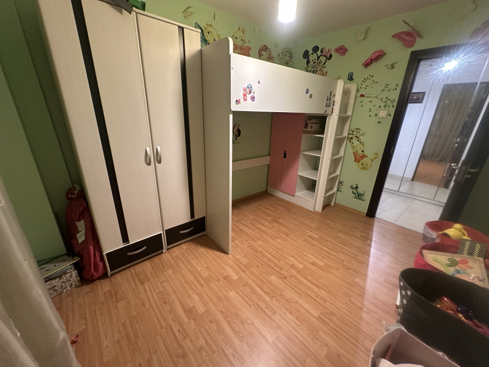 METROU CRANGASI, 3 CAMERE, CENTRALA TERMICA, PARCARE!