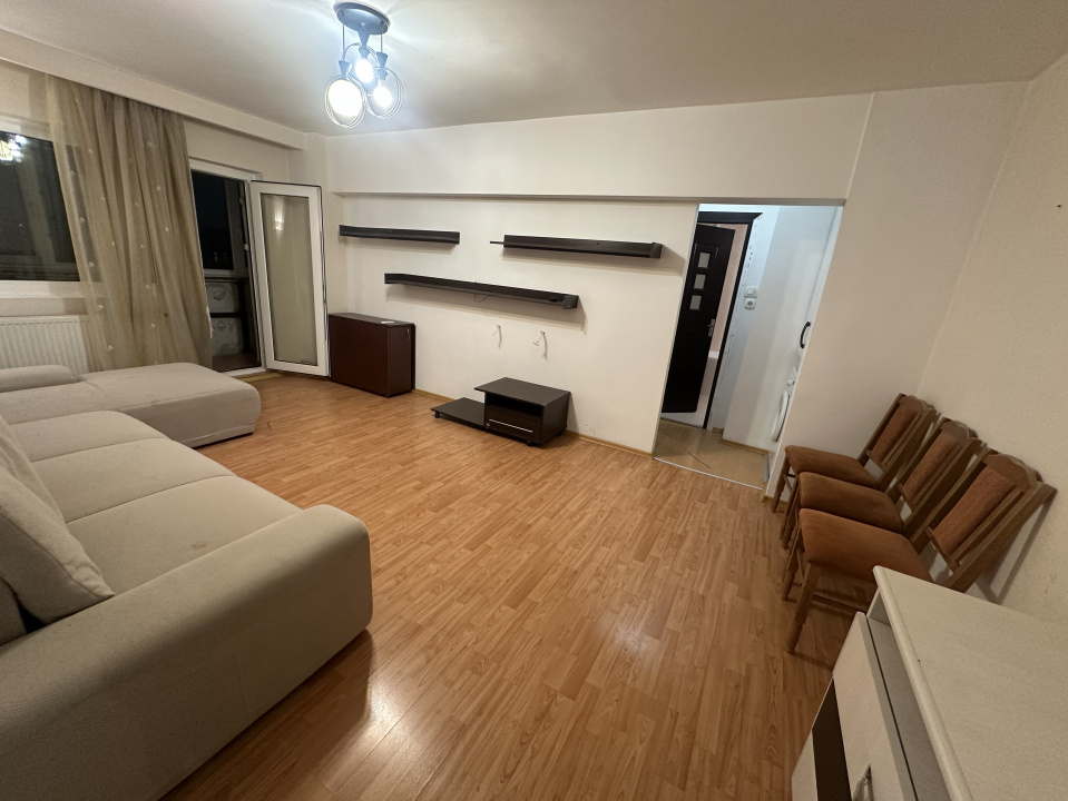 METROU CRANGASI, 3 CAMERE, CENTRALA TERMICA, PARCARE!