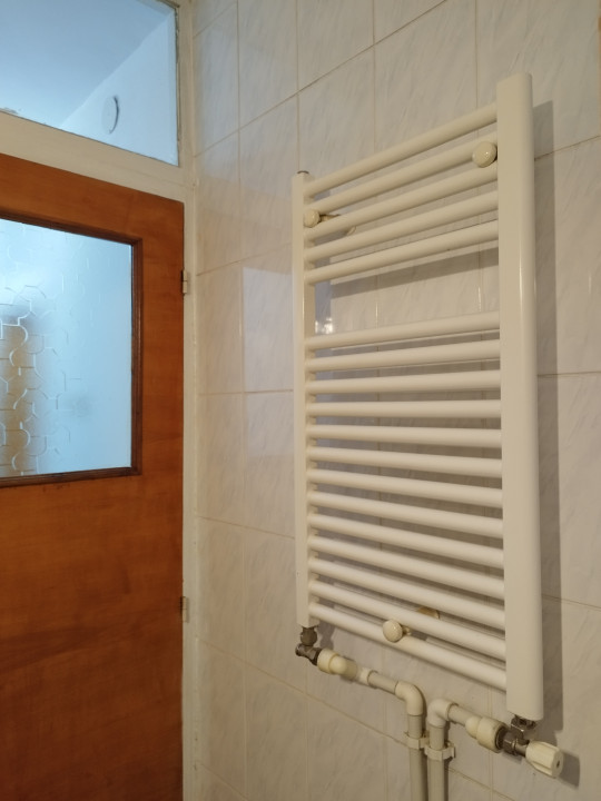 Apartament 3 camere nemobilat Calea Vitan