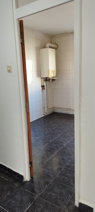 Apartament 3 camere nemobilat Calea Vitan