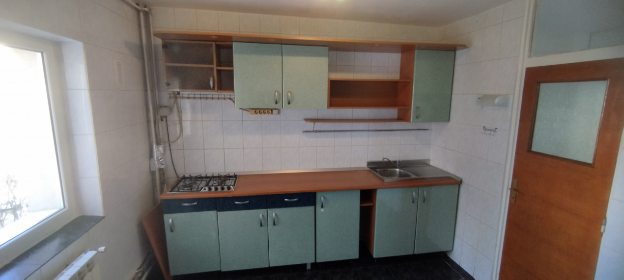 Apartament 3 camere nemobilat Calea Vitan