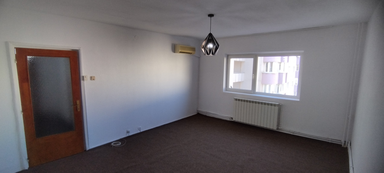 Apartament 3 camere nemobilat Calea Vitan