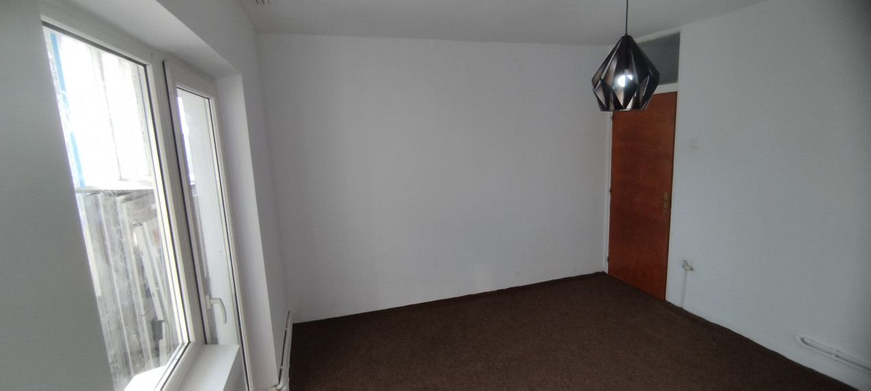 Apartament 3 camere nemobilat Calea Vitan