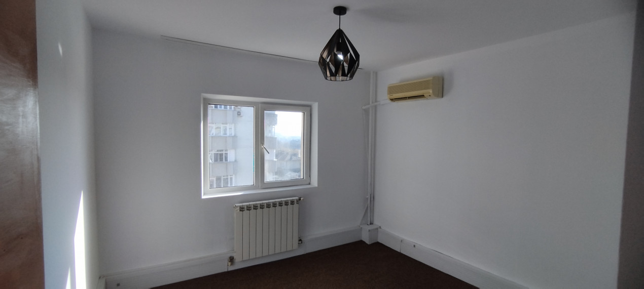 Apartament 3 camere nemobilat Calea Vitan