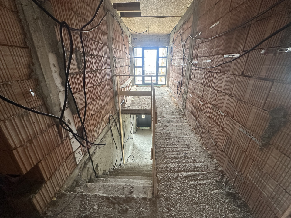 STEFANESTII DE JOS, CASA P+1E, LOT 242 MP!