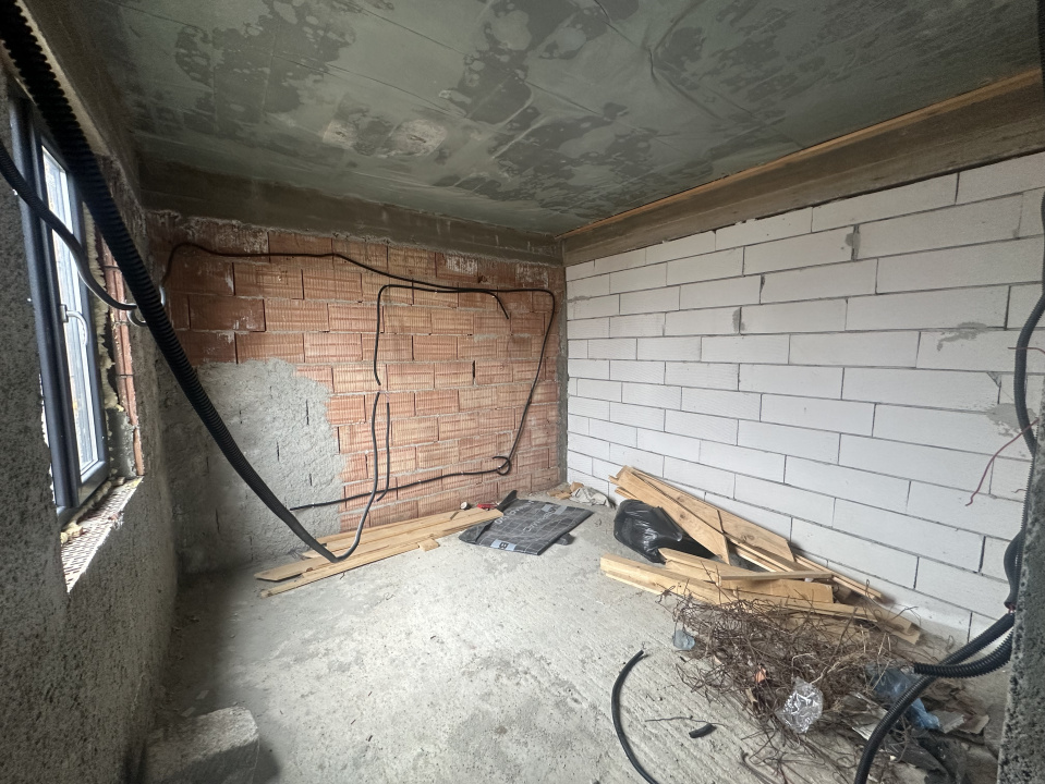 STEFANESTII DE JOS, CASA P+1E, LOT 242 MP!