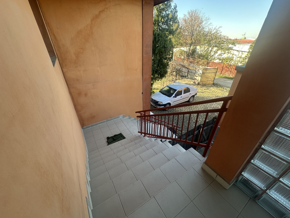 PANTELIMON APARTAMENT IN VILA 1E+M 230 MP TOTAL, CURTE 516 MP!