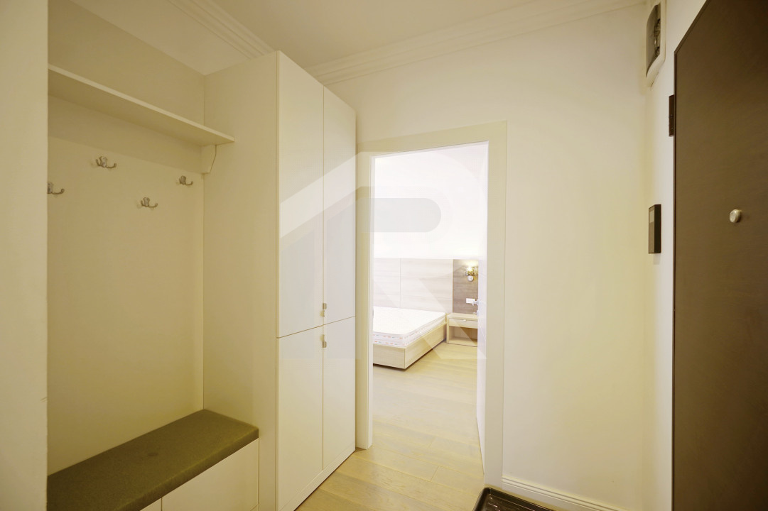 Apartament lux 3 camere+parcare subterana Laguna Residence