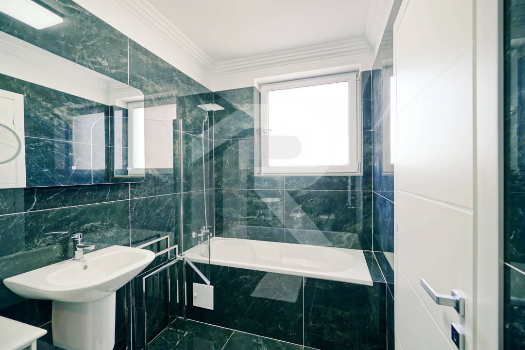 Apartament lux 3 camere+parcare subterana Laguna Residence