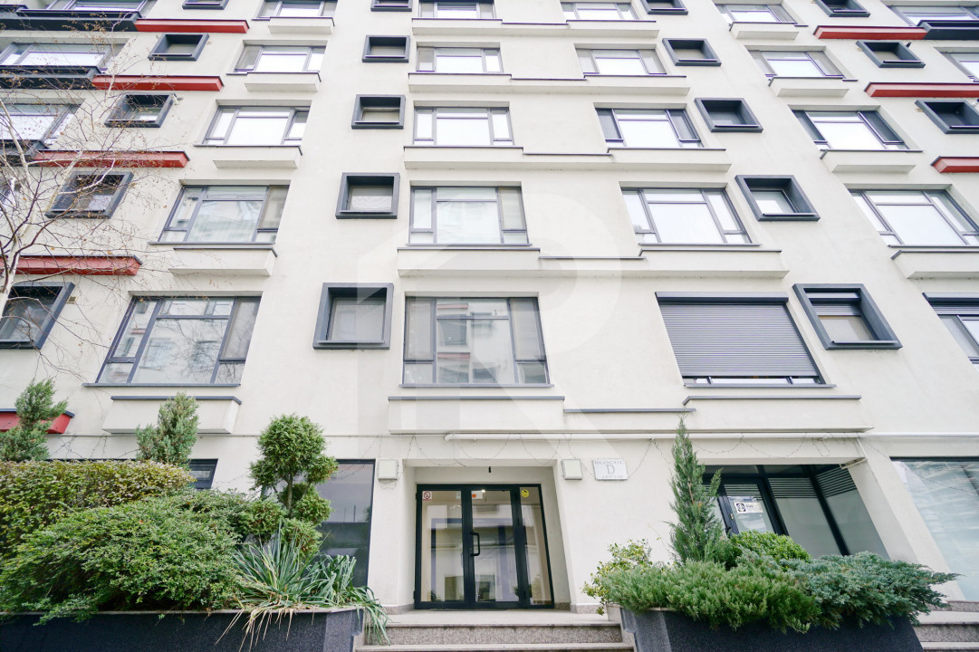 Apartament lux 3 camere+parcare subterana Laguna Residence