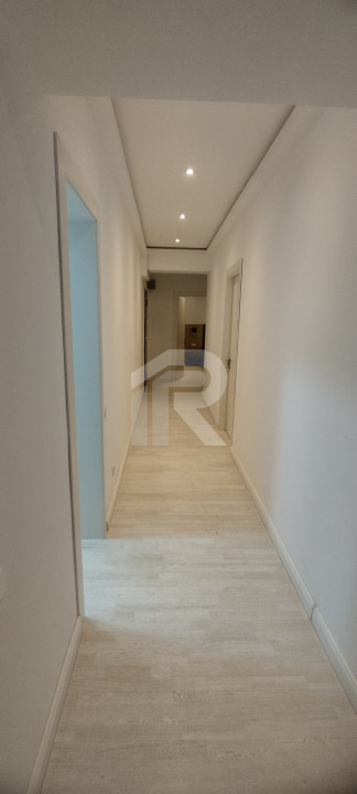 Apartament lux 3 camere+parcare subterana Laguna Residence