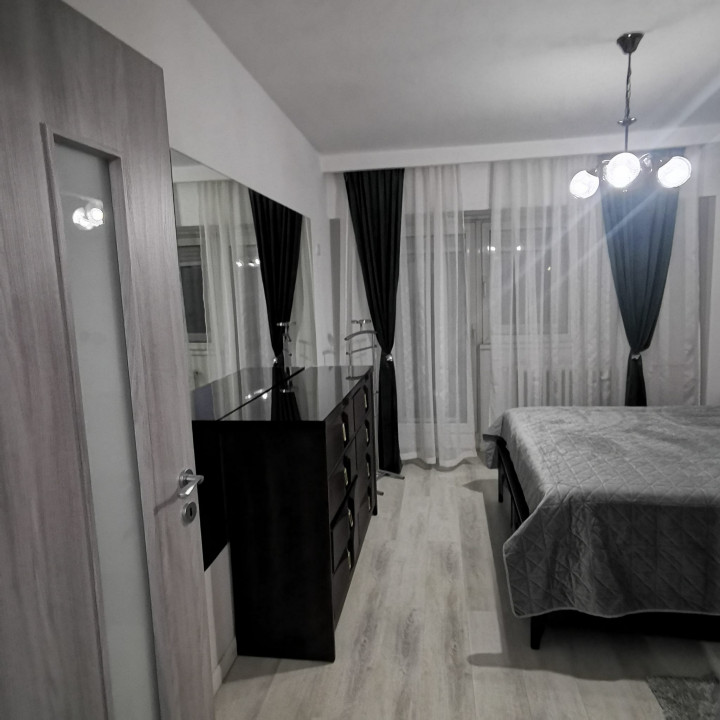 Apartament 2 camere+3 balcoane Unirii-Zepter 