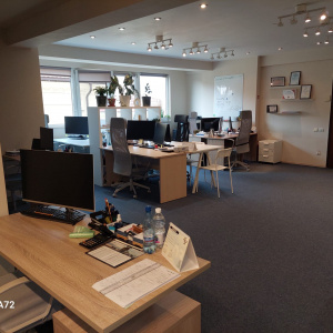 PIATA VICTORIEI, SPATIU BIROU, 130 MP!