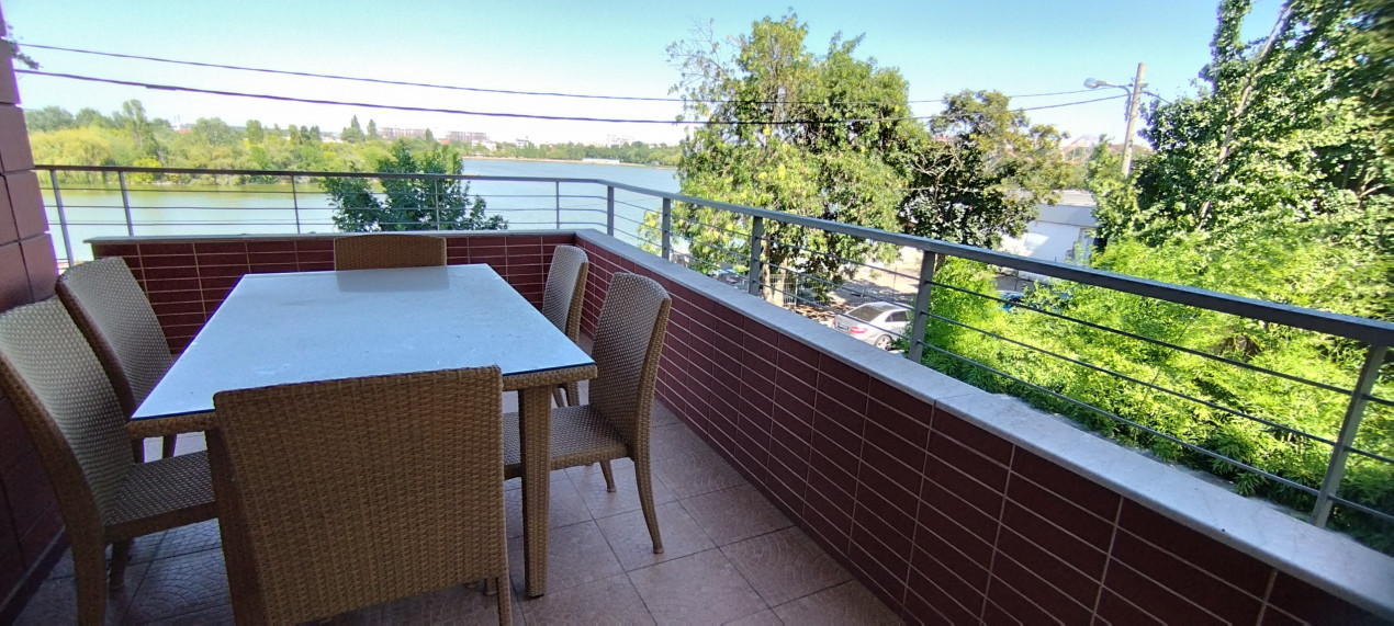 Apartament 3 camere lux+parcare subterana Estia Residence