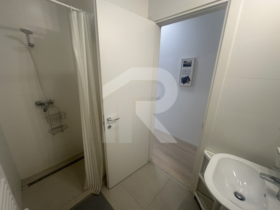 Apartament 3 camere Laguna Residence