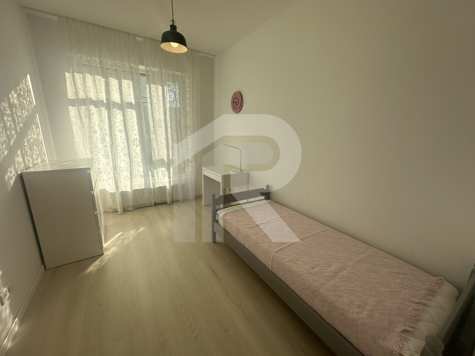 Apartament 3 camere Laguna Residence