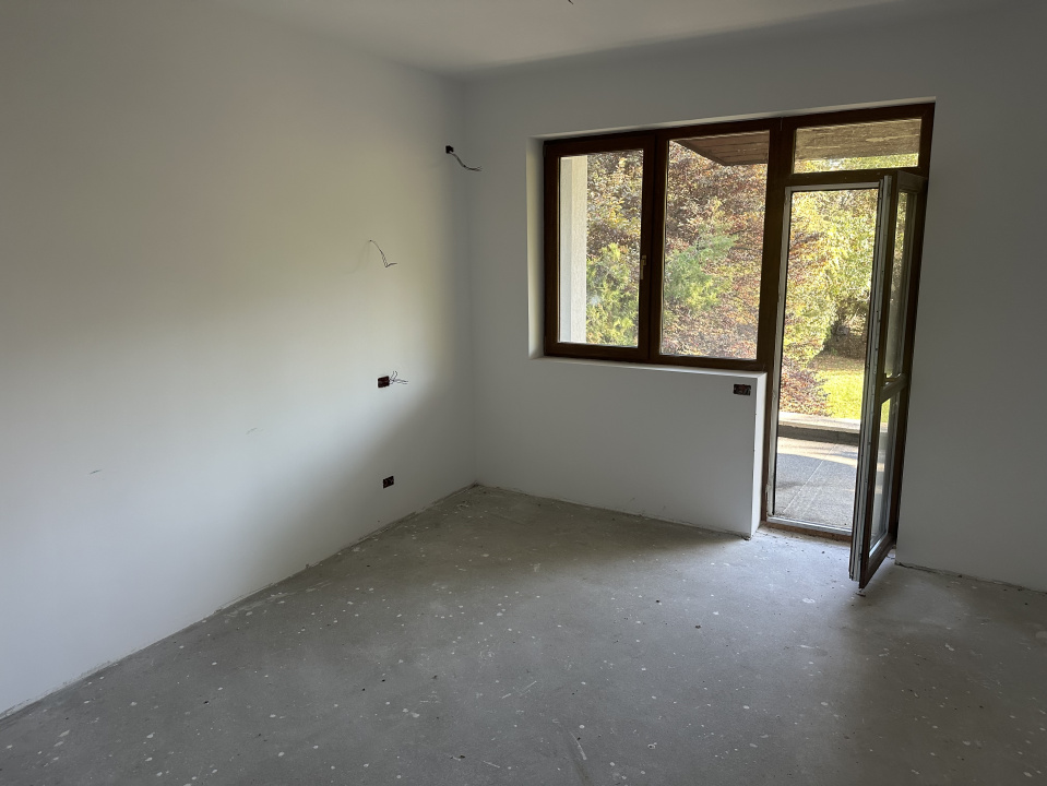 CORBEANCA-PARADISUL VERDE, VILA P+E+M 507 MP, LOT 1095 MP, LA PADURE!