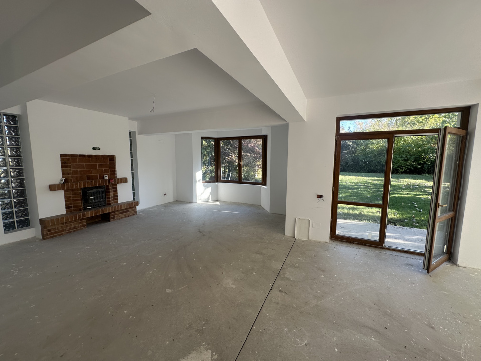 CORBEANCA-PARADISUL VERDE, VILA P+E+M 507 MP, LOT 1095 MP, LA PADURE!