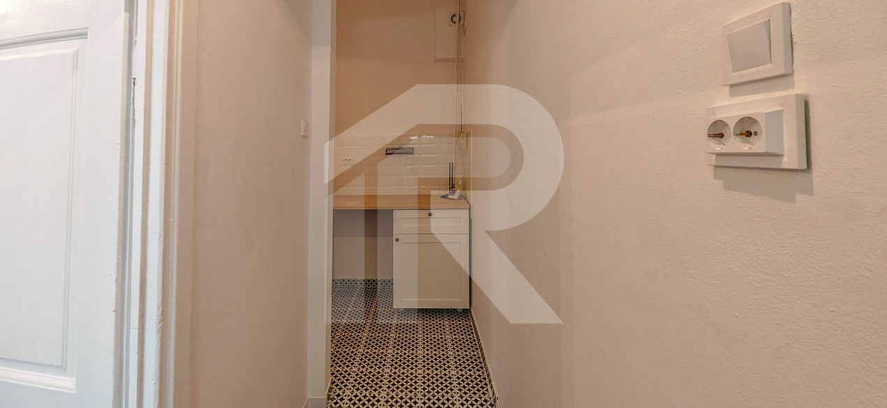 Casa in vecinatatea Guvernului