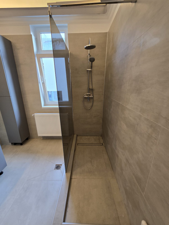 Închiriez apartament în vilă interbelică – Calea Dorobanți, 180 mp, etaj 3/3