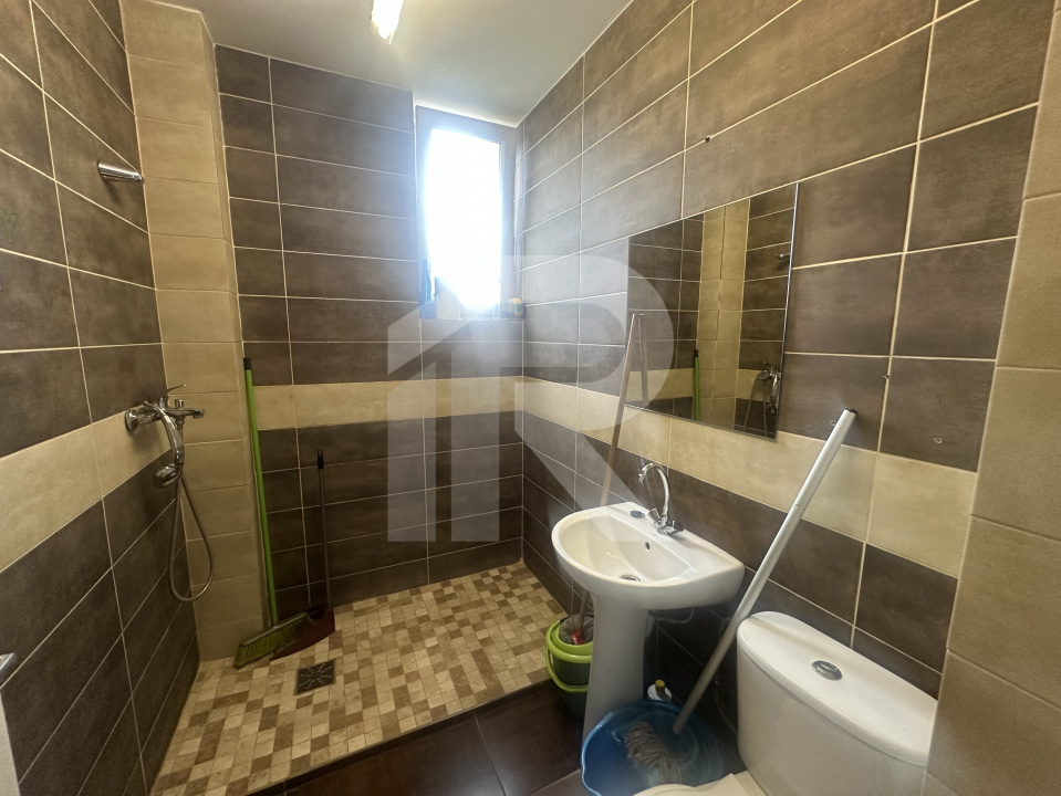 Spatiu Comercial 110 MP+lot 222 MP+2 locuri parcare New Residence
