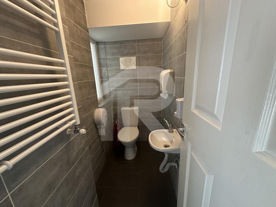 Spatiu Comercial 138,7 MP+2 locuri parcare New Residence