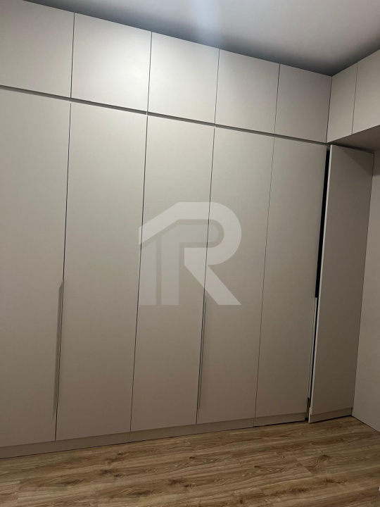 Apartament 3 camere Laguna Residence