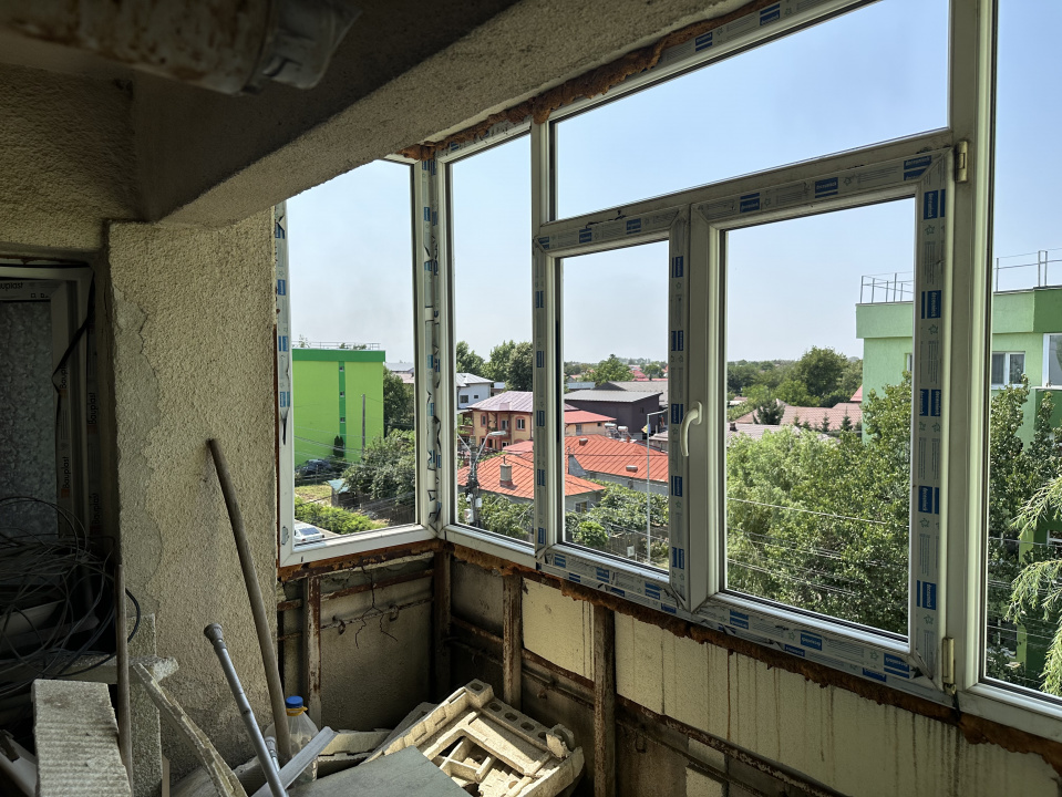 1 DECEMBRIE, 4 CAMERE 98 MP, LOT 22 MP PARCARE!