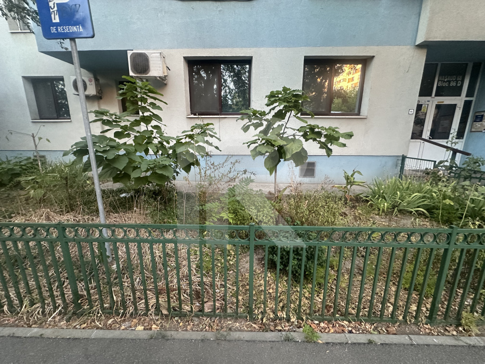 Apartament 4 camere Nasaud 82 mp