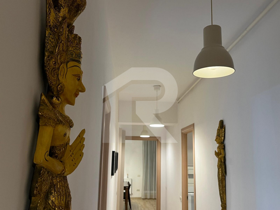 Apartament lux 3 camere, parcare subterana Laguna Residence