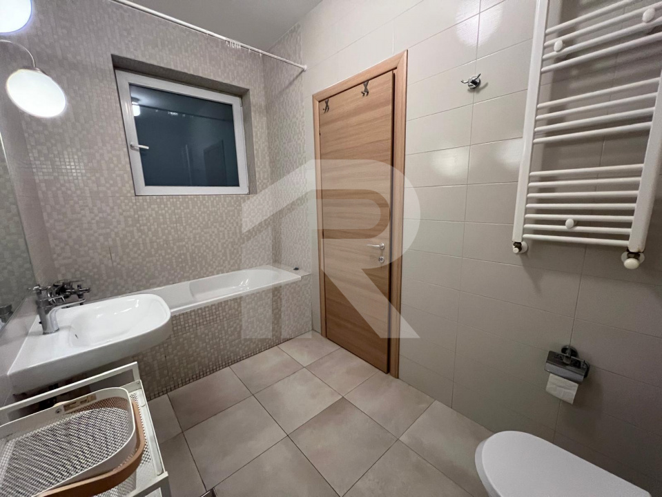 Apartament lux 3 camere, parcare subterana Laguna Residence