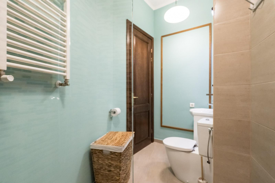 ARMENEASCA, PARTER IN BLOC ART DECO, 6 CAMERE 190 MP!