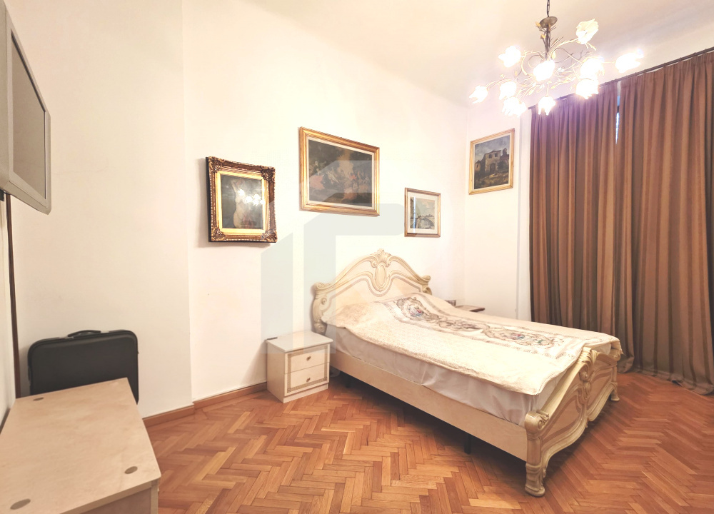 Etaj in Vila, Alexandru Philippide 4, renovat, mobilat si utilat complet