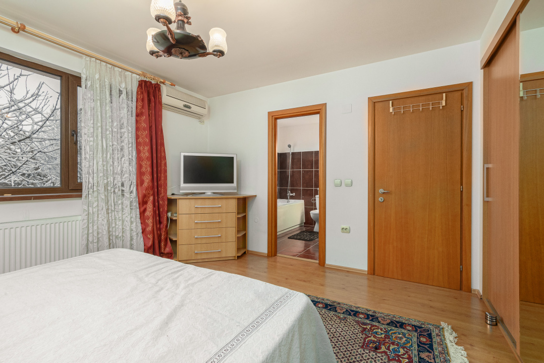 Vila de inchiriat Mogosoaia - 4 dormitoare