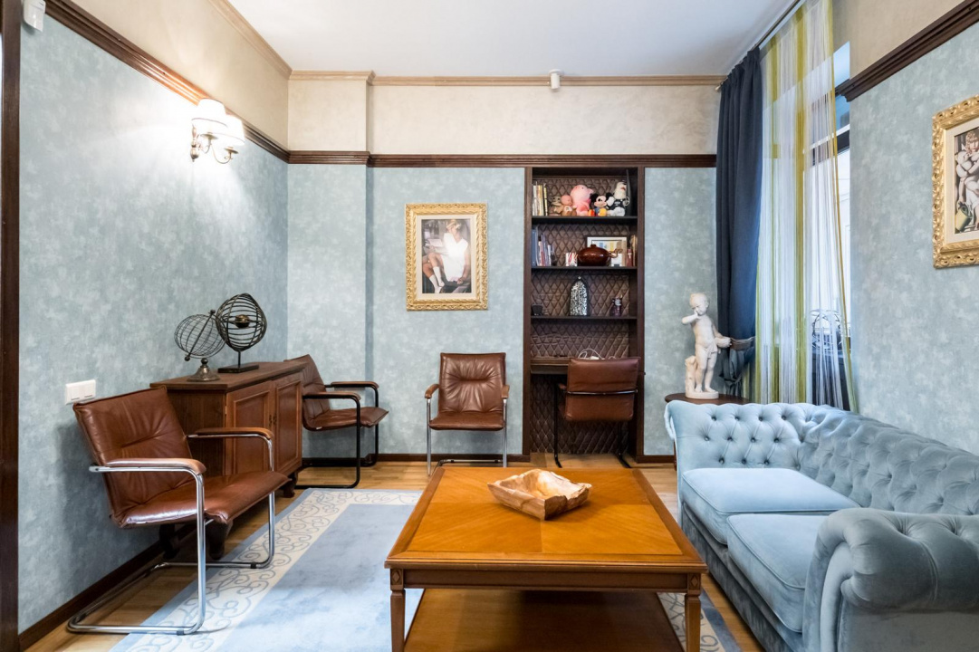 ARMENEASCA, BIROU PARTER-185 MP!