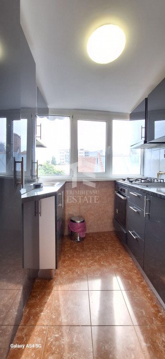 Apartament cochet 3 camere Central- str.Monumentului 