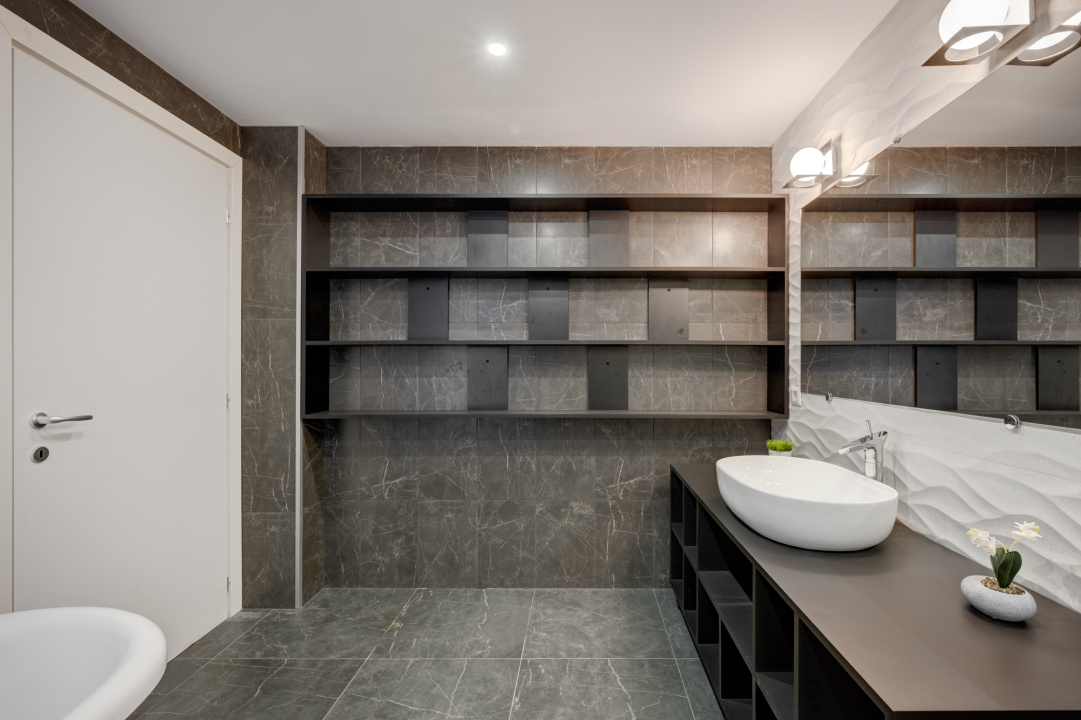 Apartament 3 camere superb si curte proprie Parc Herastrau
