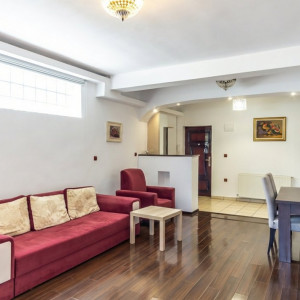 2 cam imobil nou Domenii/1 Mai, CENTRALA PROPRIE, complet mobilat/utilat, etaj 1