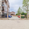 Apartament 2 camere, decomandat, parter înalt – cu curte, balcon și acces auto