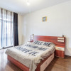 Apartament 2 camere, decomandat, parter înalt – cu curte, balcon și acces auto