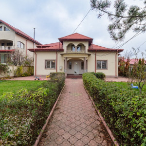 Casa Spatioasa - Teren 1000mp - Otopeni!