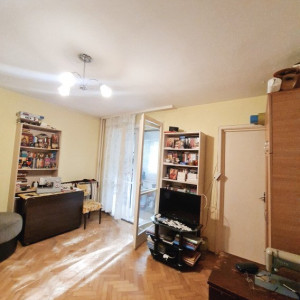 Garsoniera de Vanzare in zona Pajura