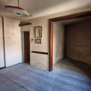 Garsoniera în casă interbelică, de vanzare in zona Unirii