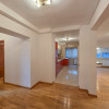 Apart 3 camere birouri stradal Bulevardul Unirii colt Nerva Traian