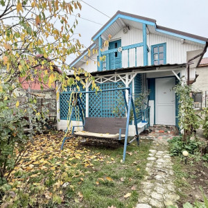 Unele case nu se cumpără. Se descoperă.