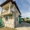 Tartasesti,str. Principala, 3040 mp teren, P+1, casa 1998, deschidere 12 m